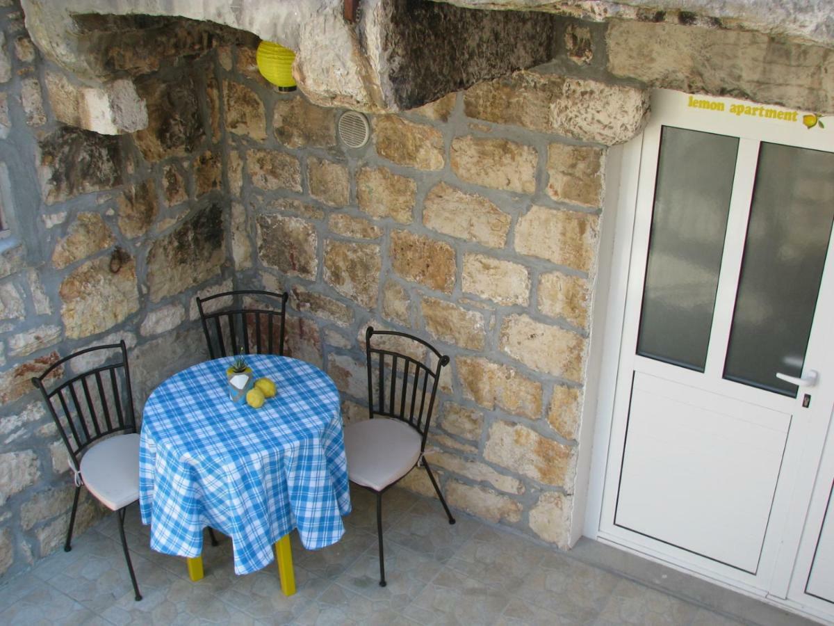 Apartments And Room Lemon Vis Zewnętrze zdjęcie