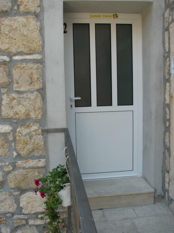 Apartments And Room Lemon Vis Zewnętrze zdjęcie